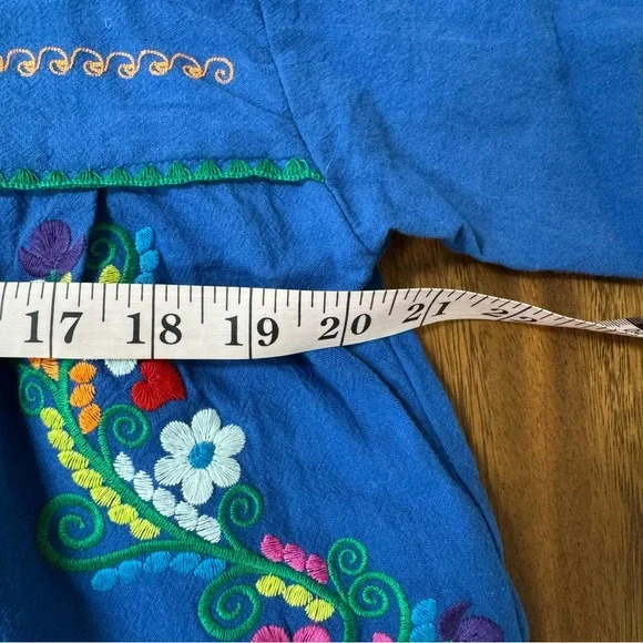 Mexican Embroidered Boho Top - Picture 5 of 7